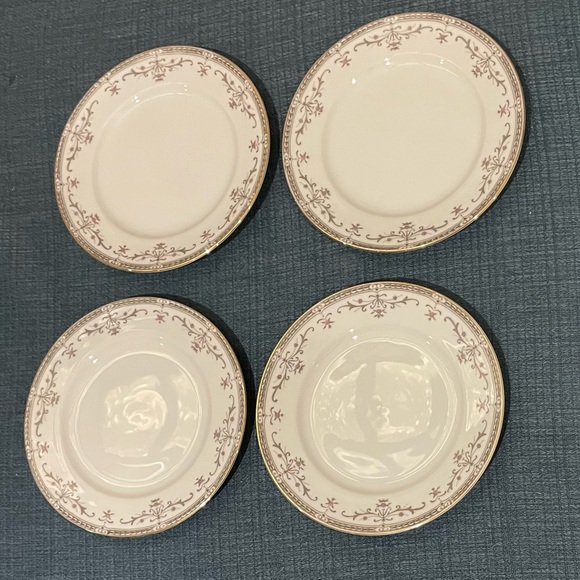 Carlton (Japan) China - Alexandra - 4 bread & butter plates - Picture 2 of 4